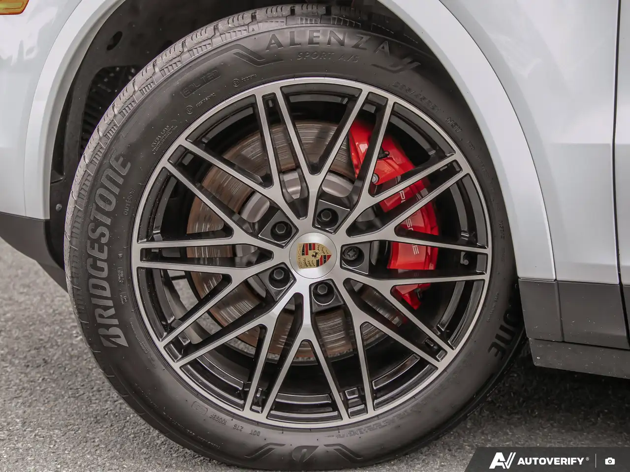 Porsche Cayenne - Image 9