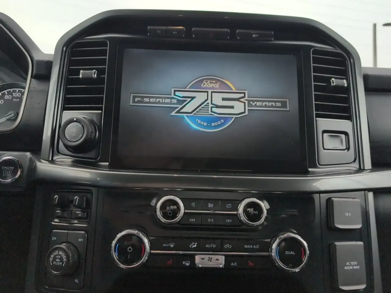 Ford F-150 - Image 21