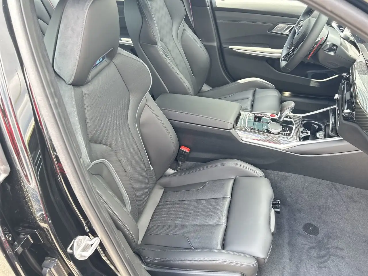 BMW M3 - Image 32