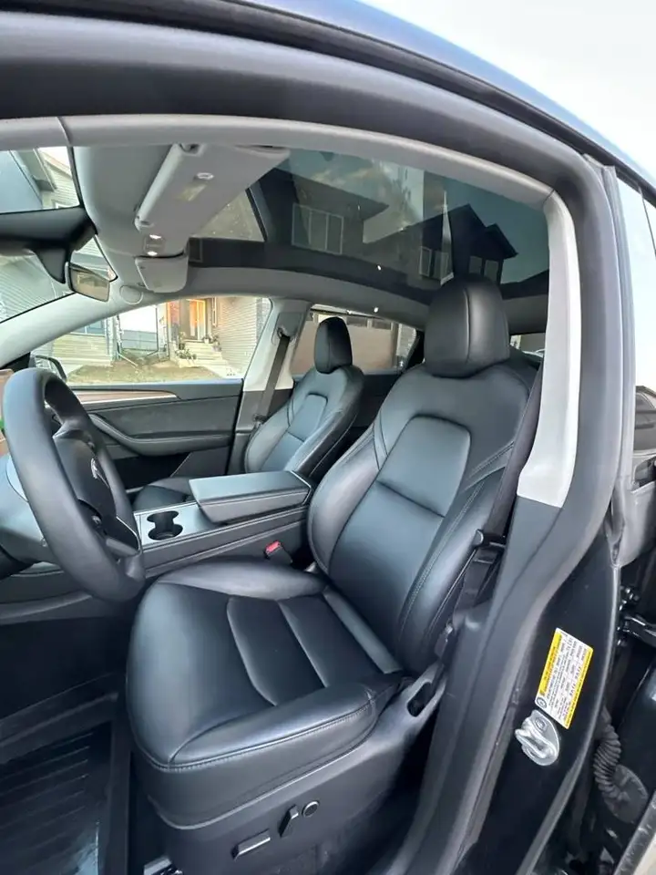 Tesla Model Y - Image 6