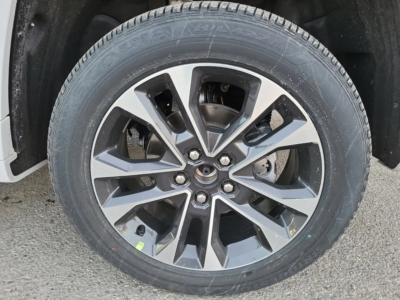 Jeep Grand Cherokee - Image 30