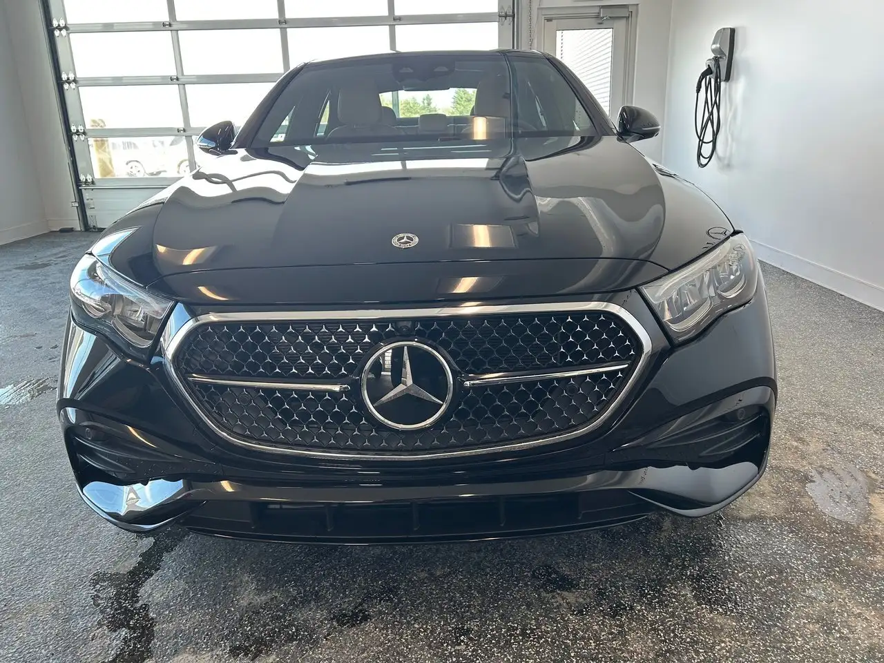 Mercedes-Benz E-Class - Image 9