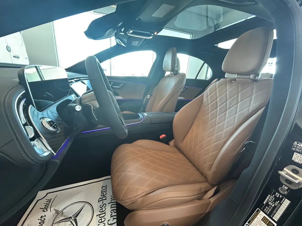 Mercedes-Benz E-Class - Image 11