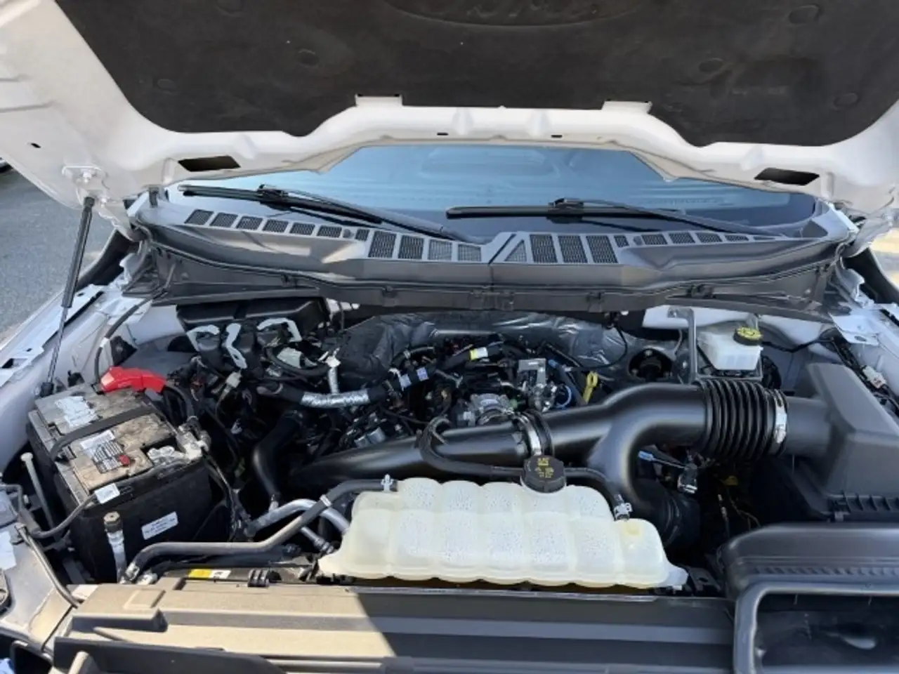 Ford F-150 - Image 21