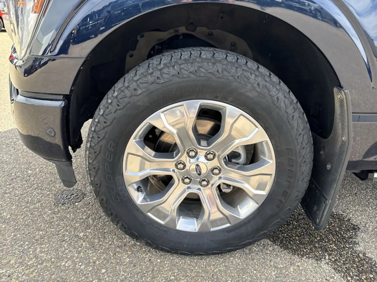 Ford F-150 - Image 18