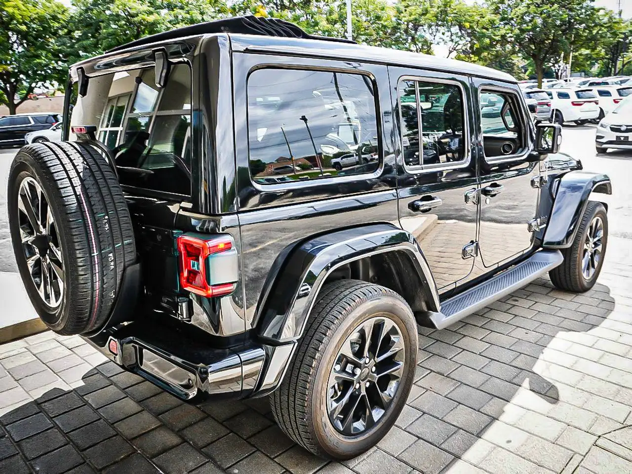 Jeep Wrangler - Image 9