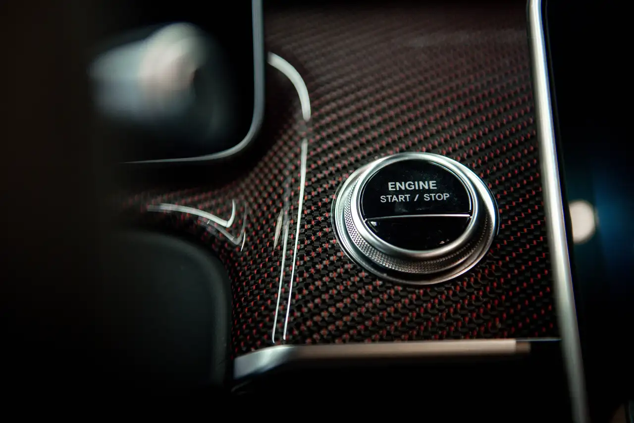 Mercedes-Benz S-Class - Image 19