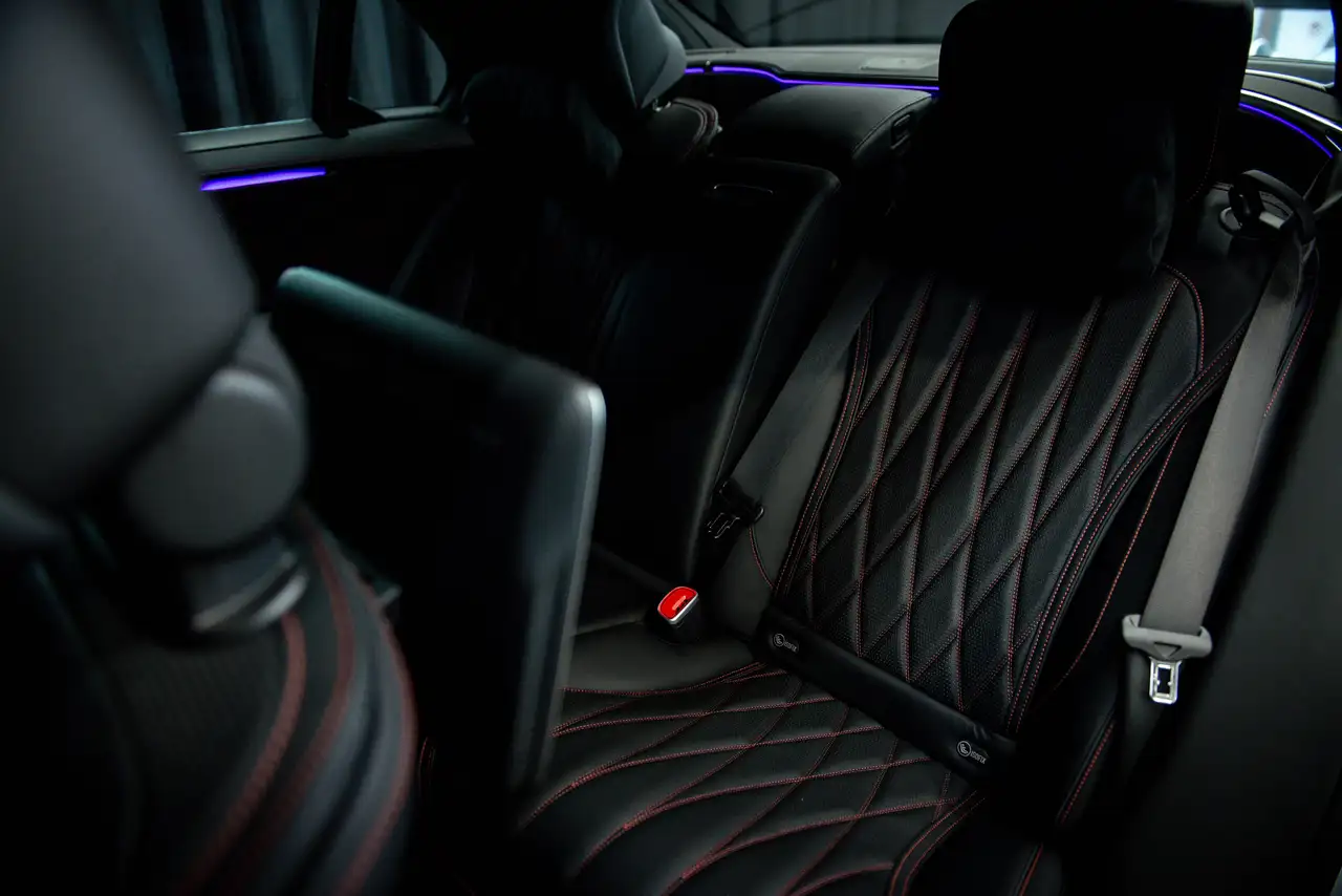 Mercedes-Benz S-Class - Image 25