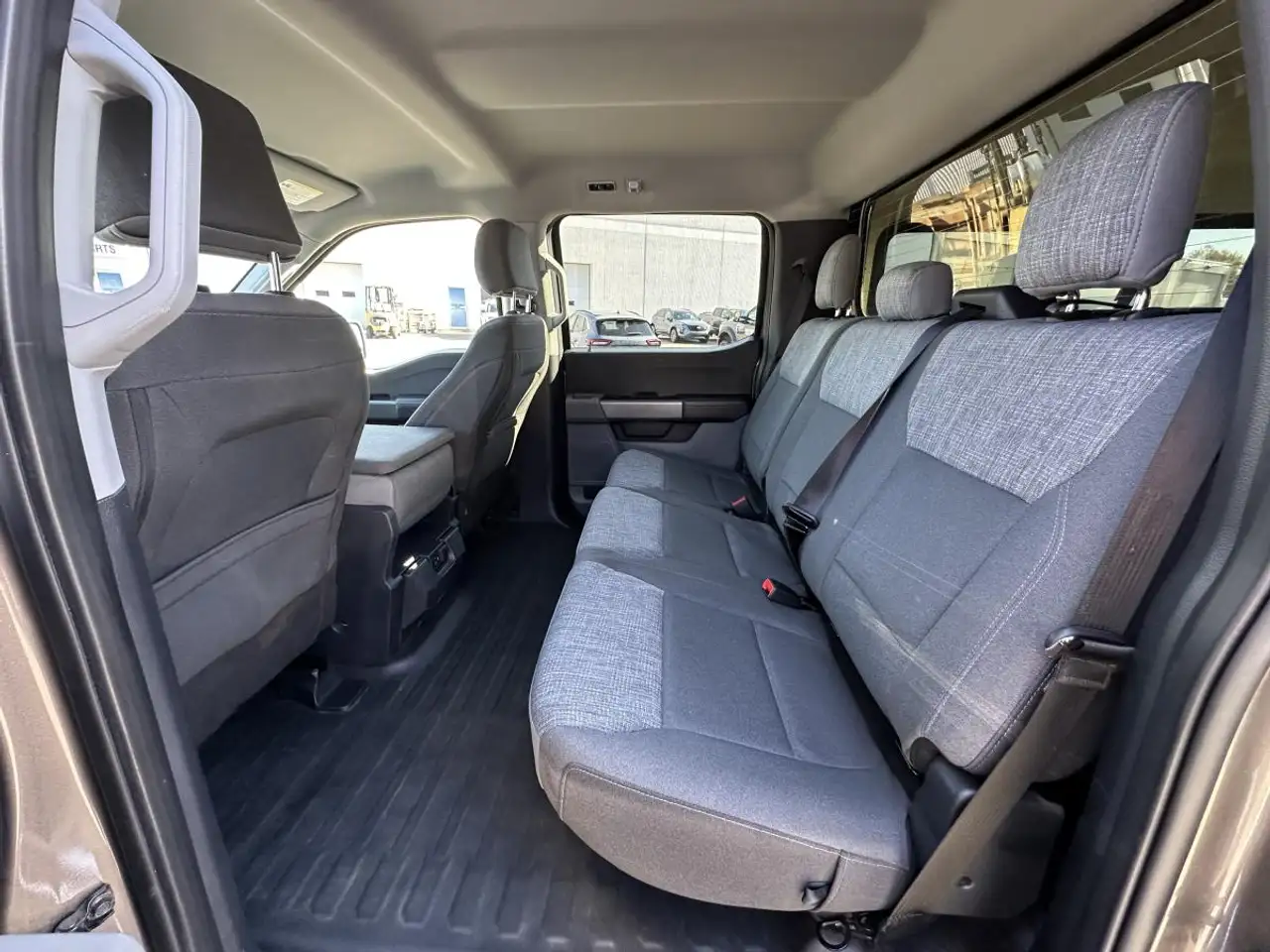 Ford F-150 - Image 17