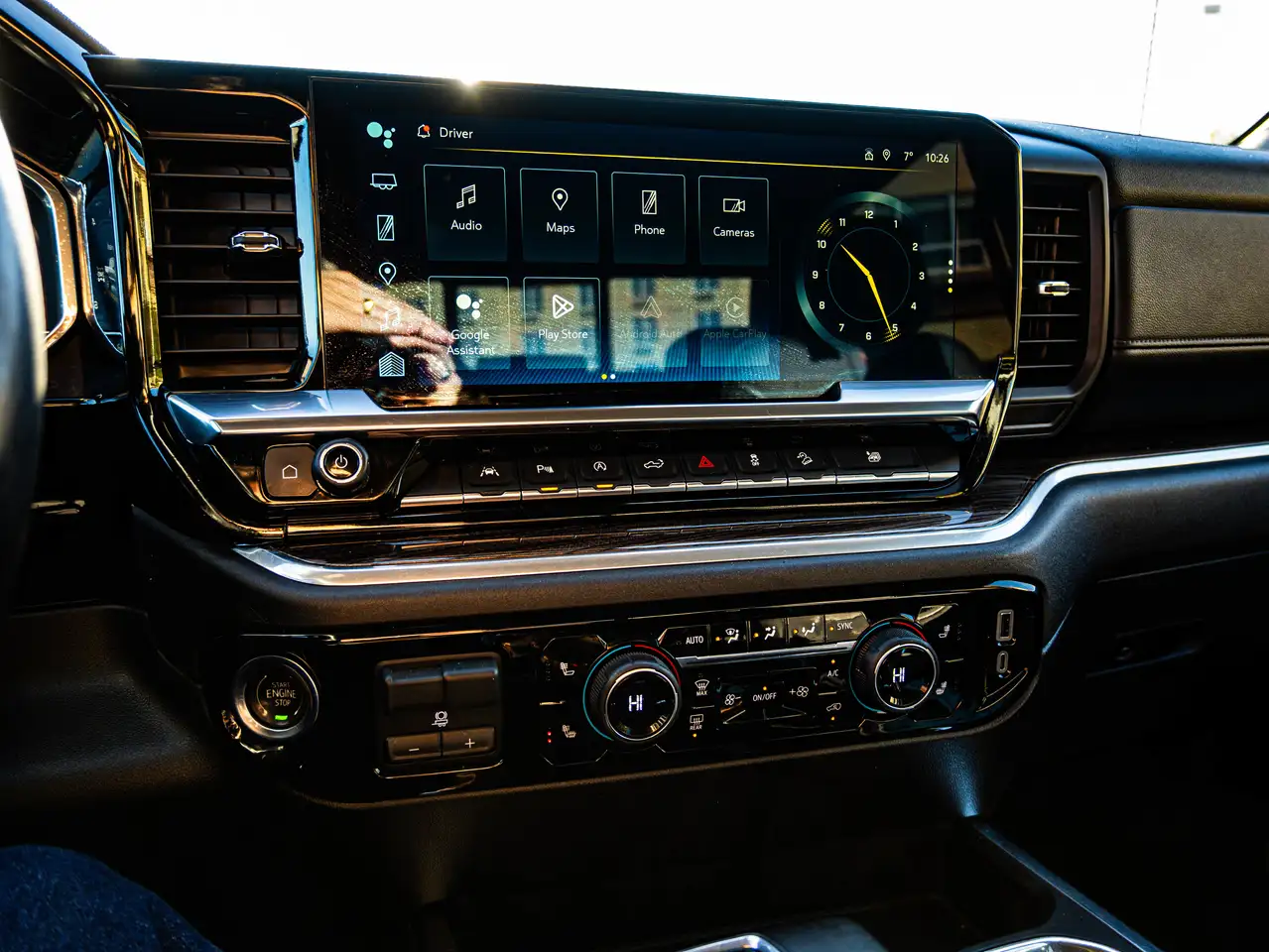 Chevrolet Silverado 1500 - Image 28