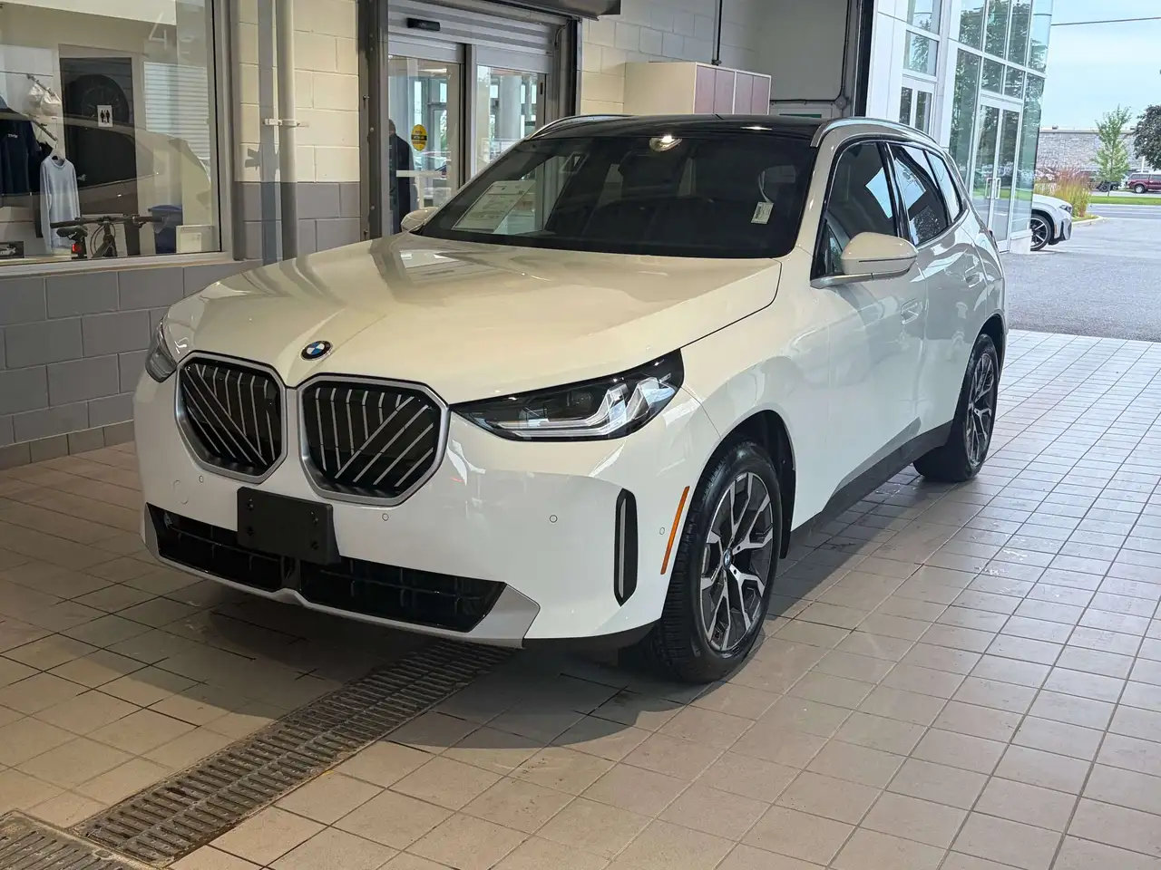 BMW X3 - Image 1