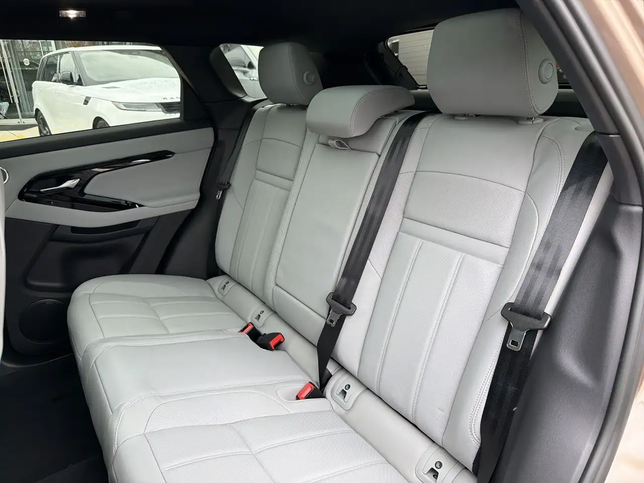 Land Rover Range Rover Evoque - Image 20