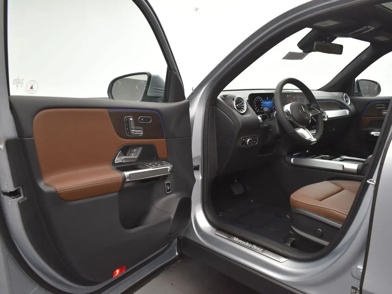 Mercedes-Benz GLB - Image 11