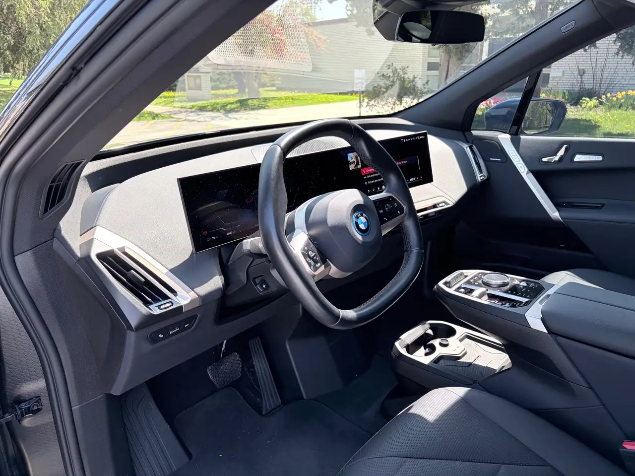 BMW iX - Image 8