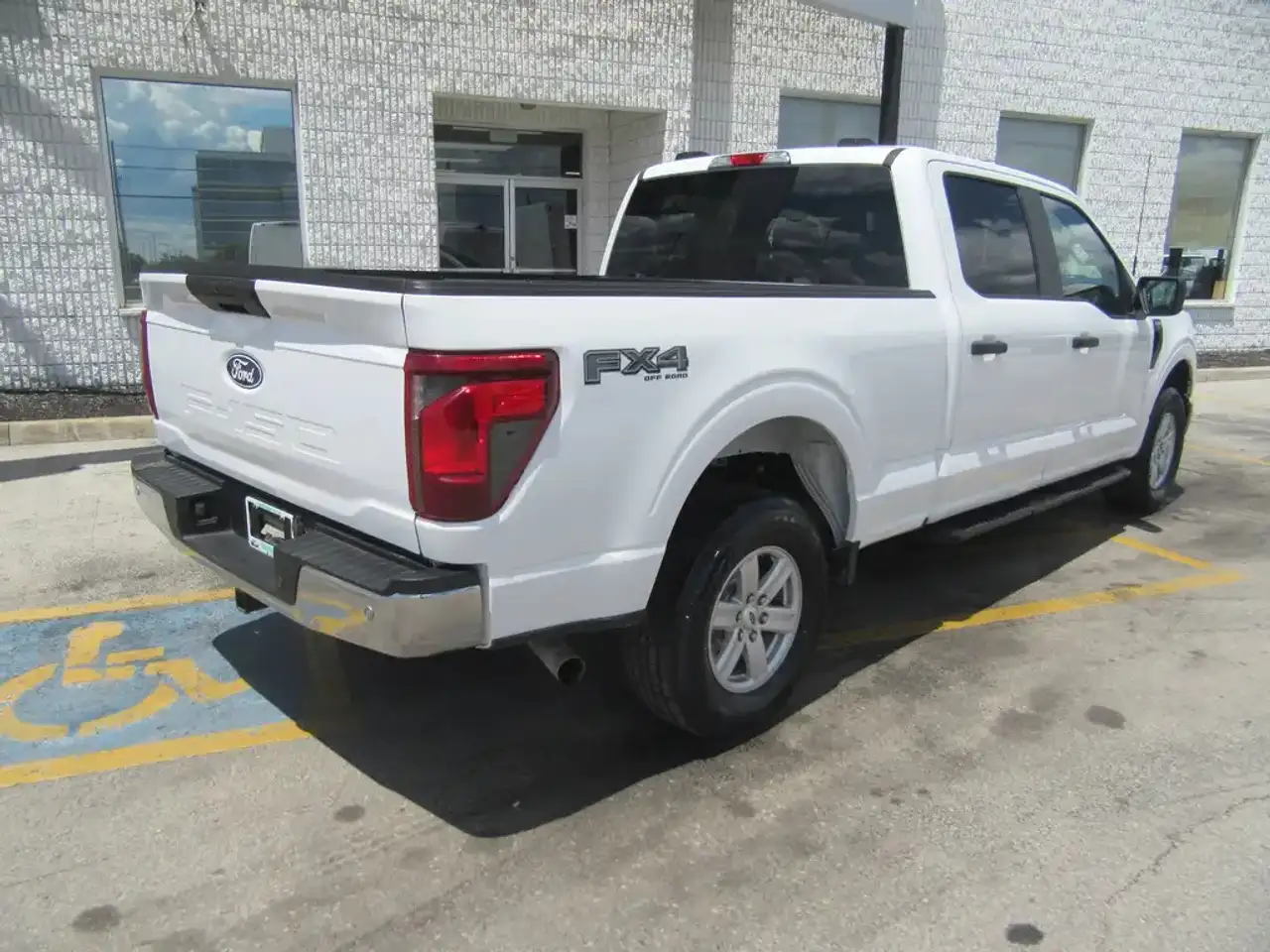 Ford F-150 - Image 7