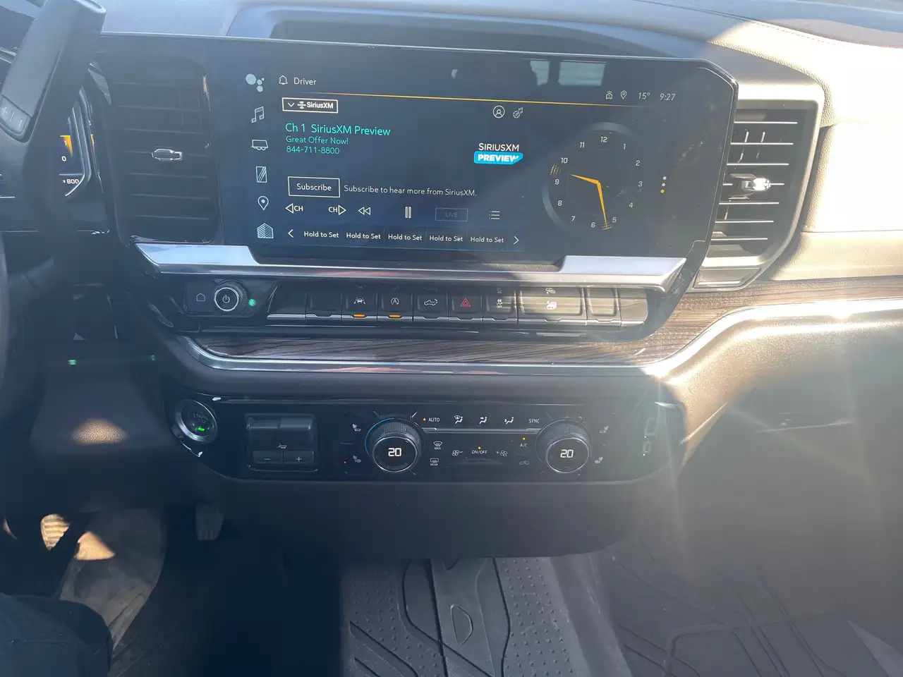 Chevrolet Silverado 1500 - Image 12