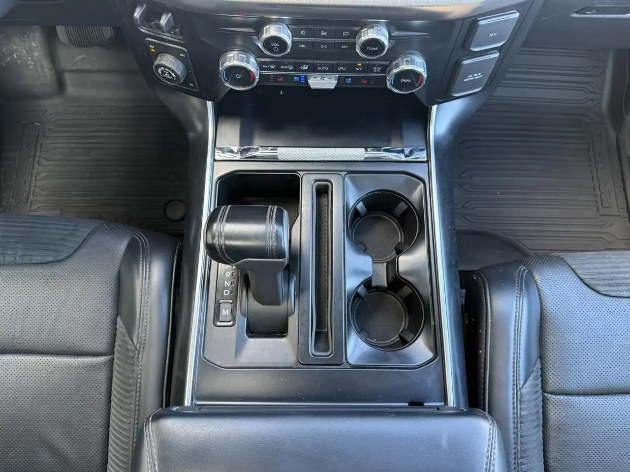Ford F-150 - Image 21