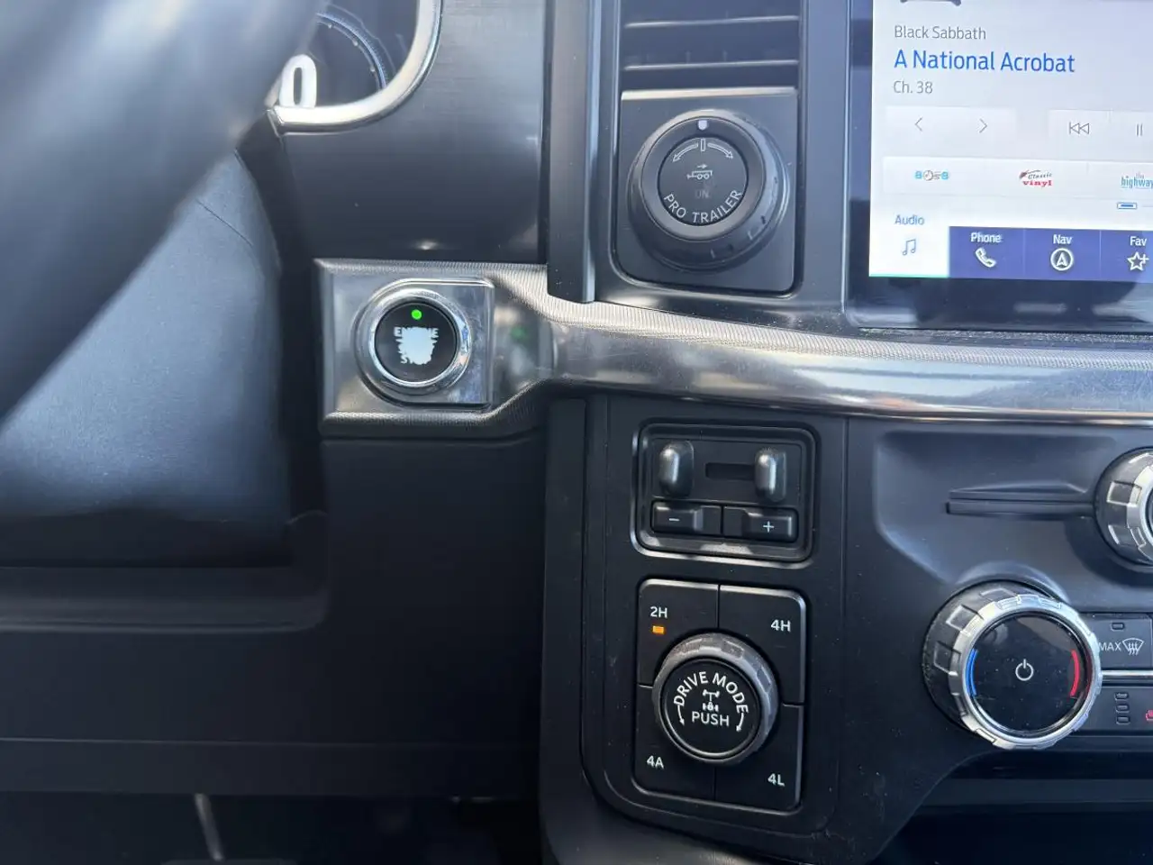 Ford F-150 - Image 22
