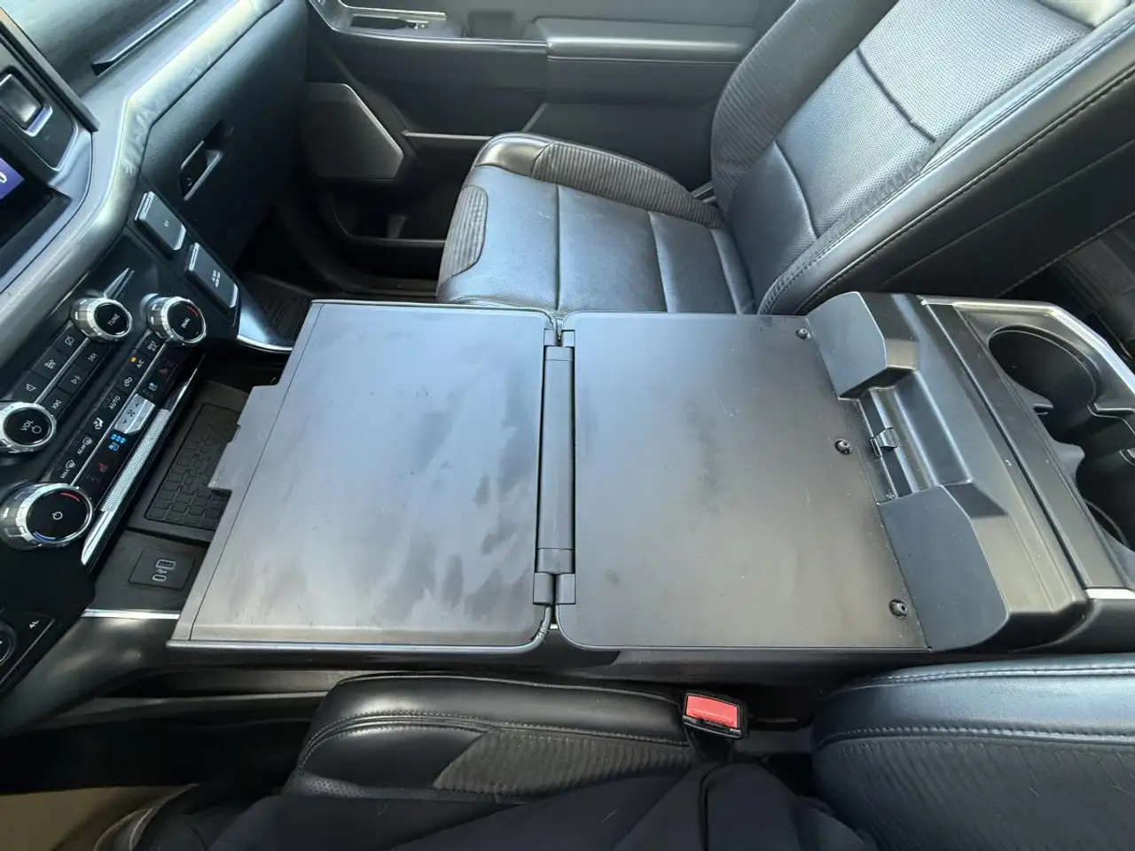 Ford F-150 - Image 24
