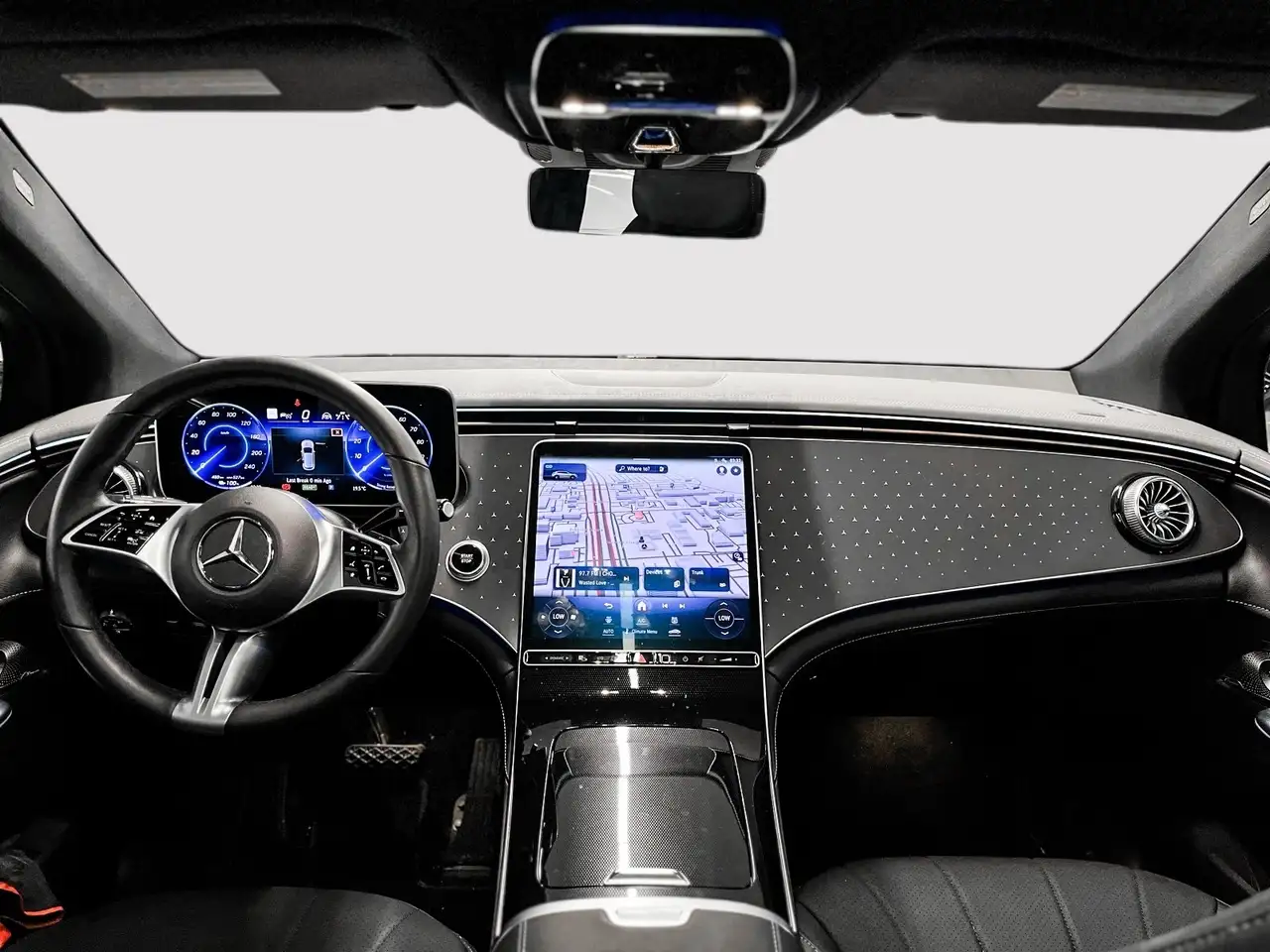 Mercedes-Benz EQE - Image 13