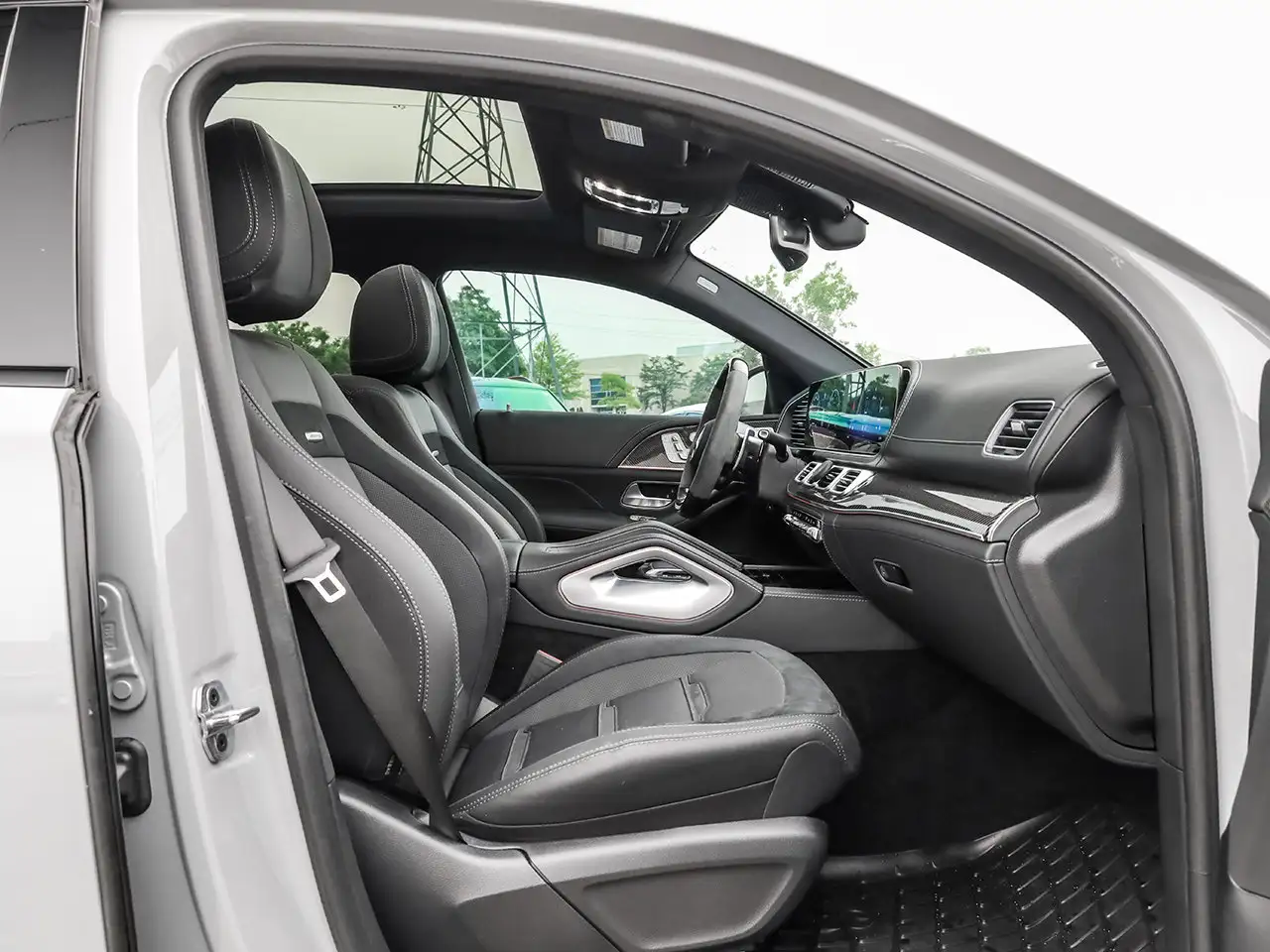 Mercedes-Benz GLE - Image 14