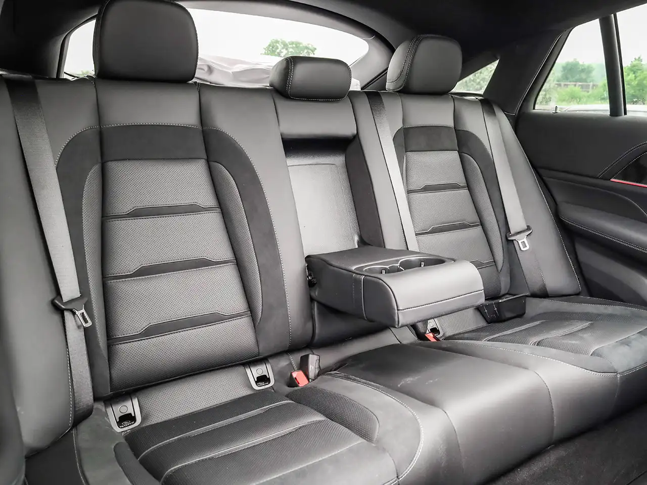 Mercedes-Benz GLE - Image 15