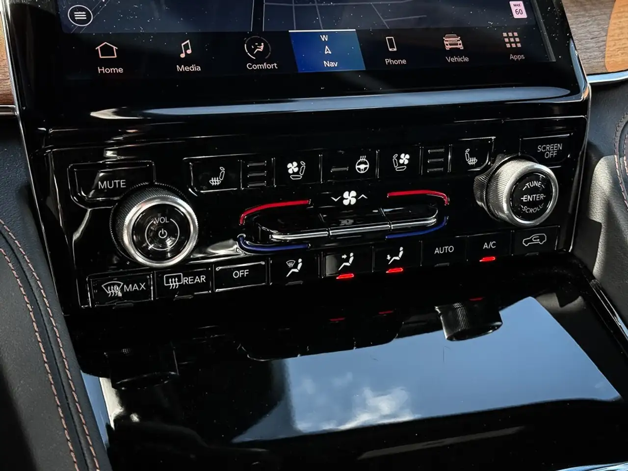 Jeep Grand Cherokee - Image 26