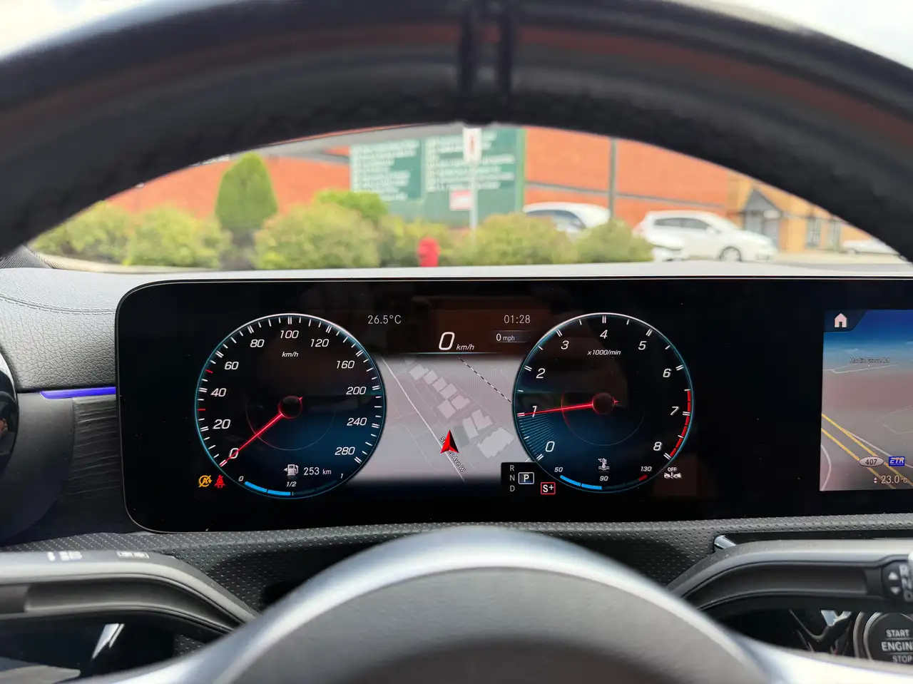 Mercedes-Benz CLA - Image 25