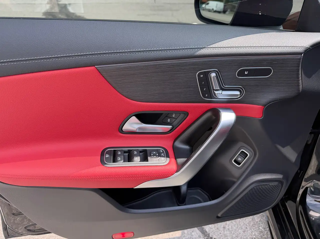 Mercedes-Benz CLA - Image 11