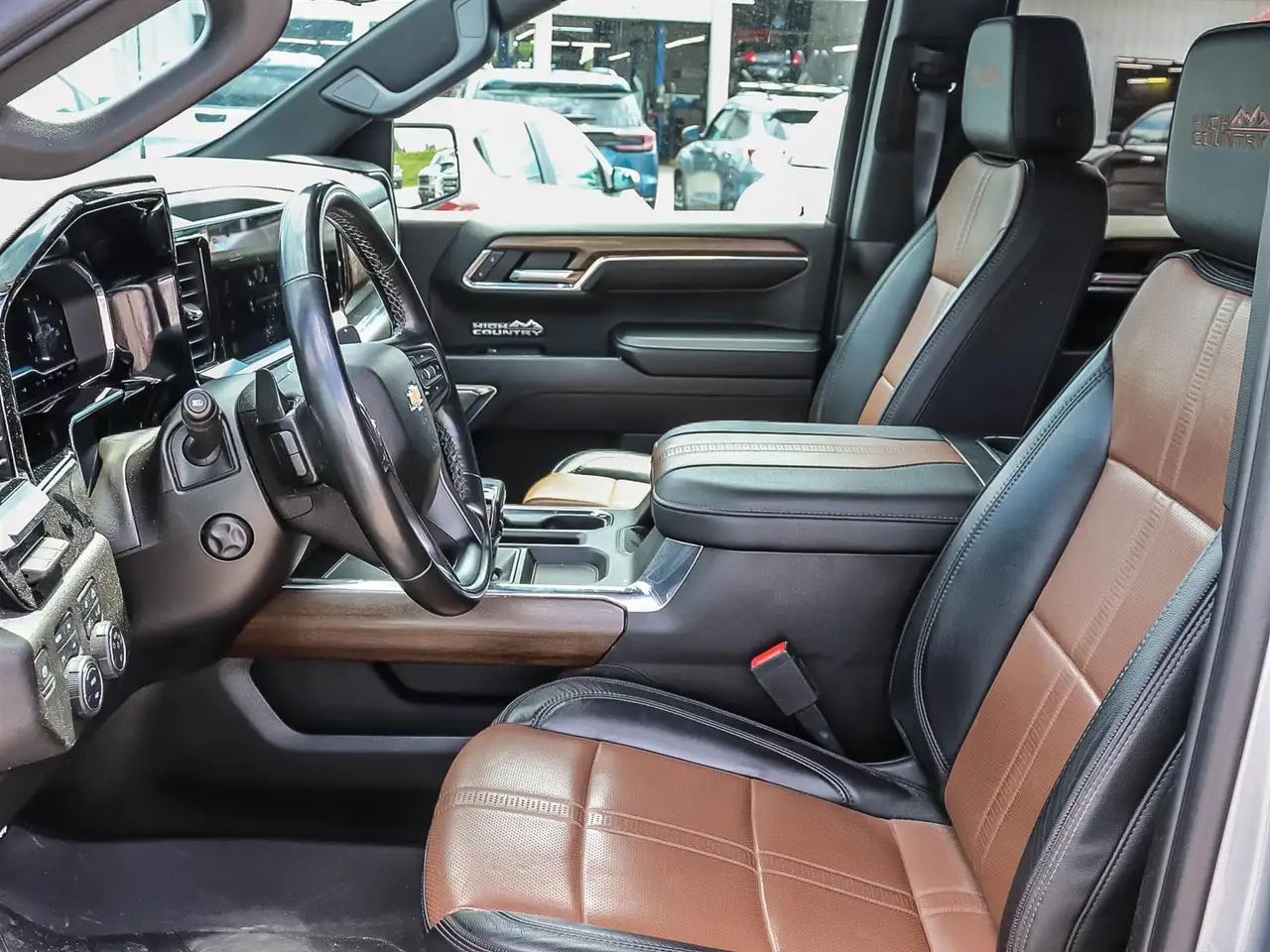 Chevrolet Silverado 1500 - Image 3