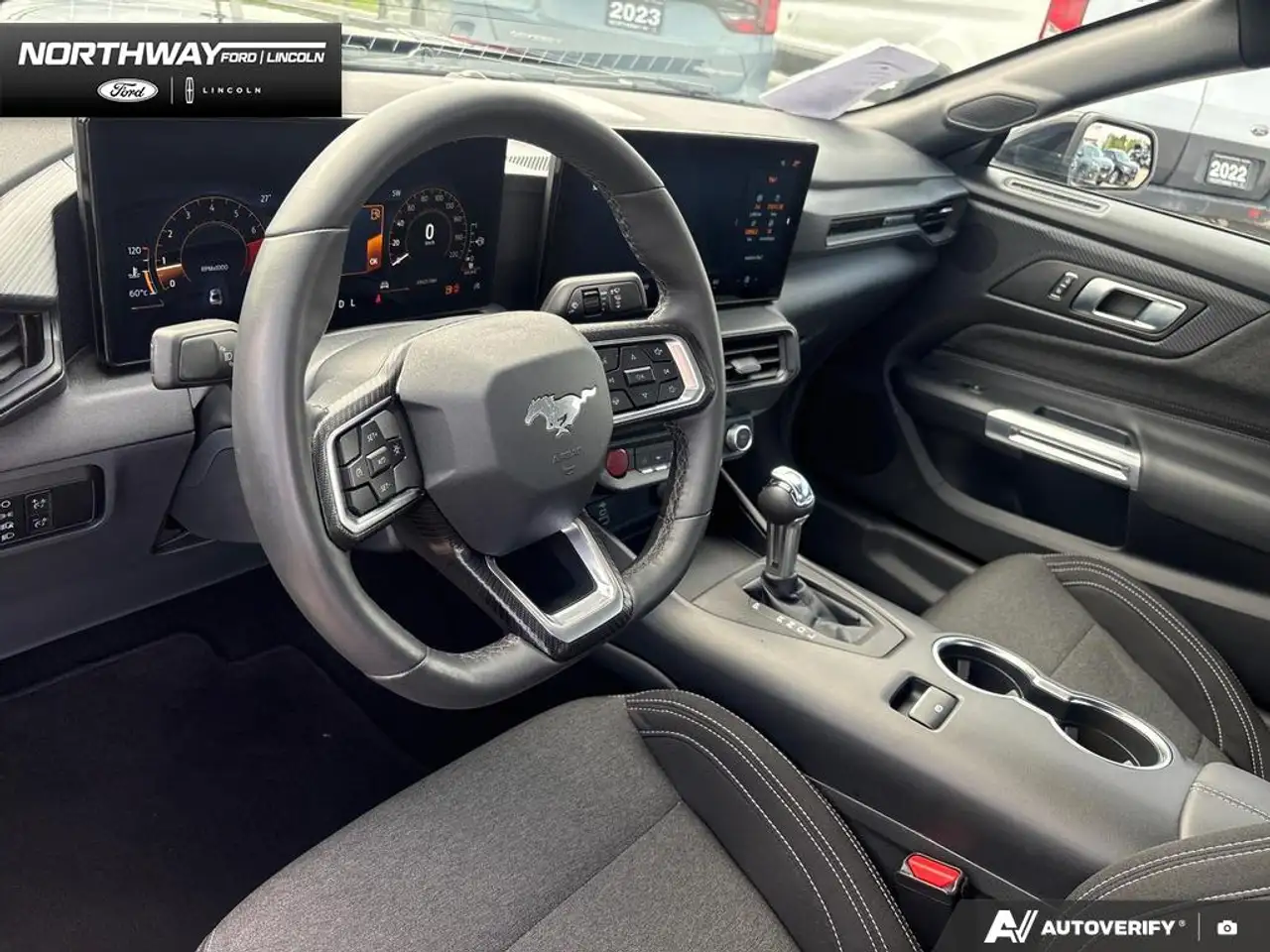 Ford Mustang - Image 11