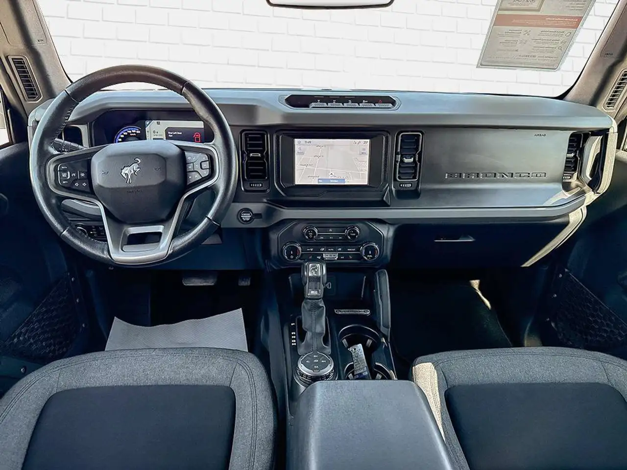 Ford Bronco - Image 28