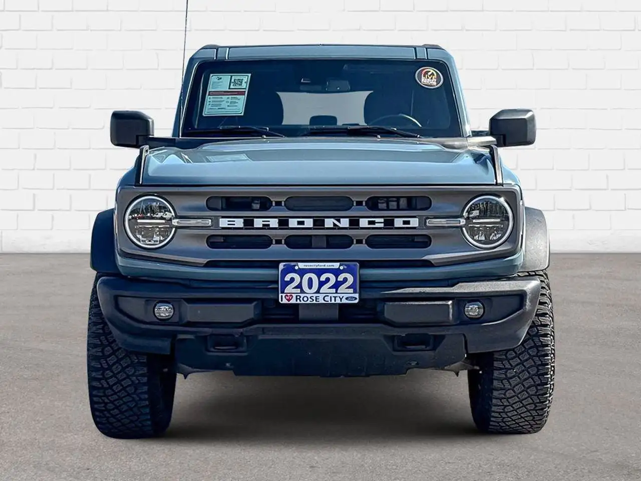 Ford Bronco - Image 9