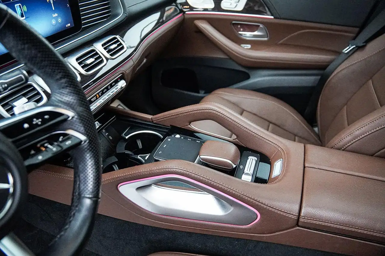 Mercedes-Benz GLS - Image 15
