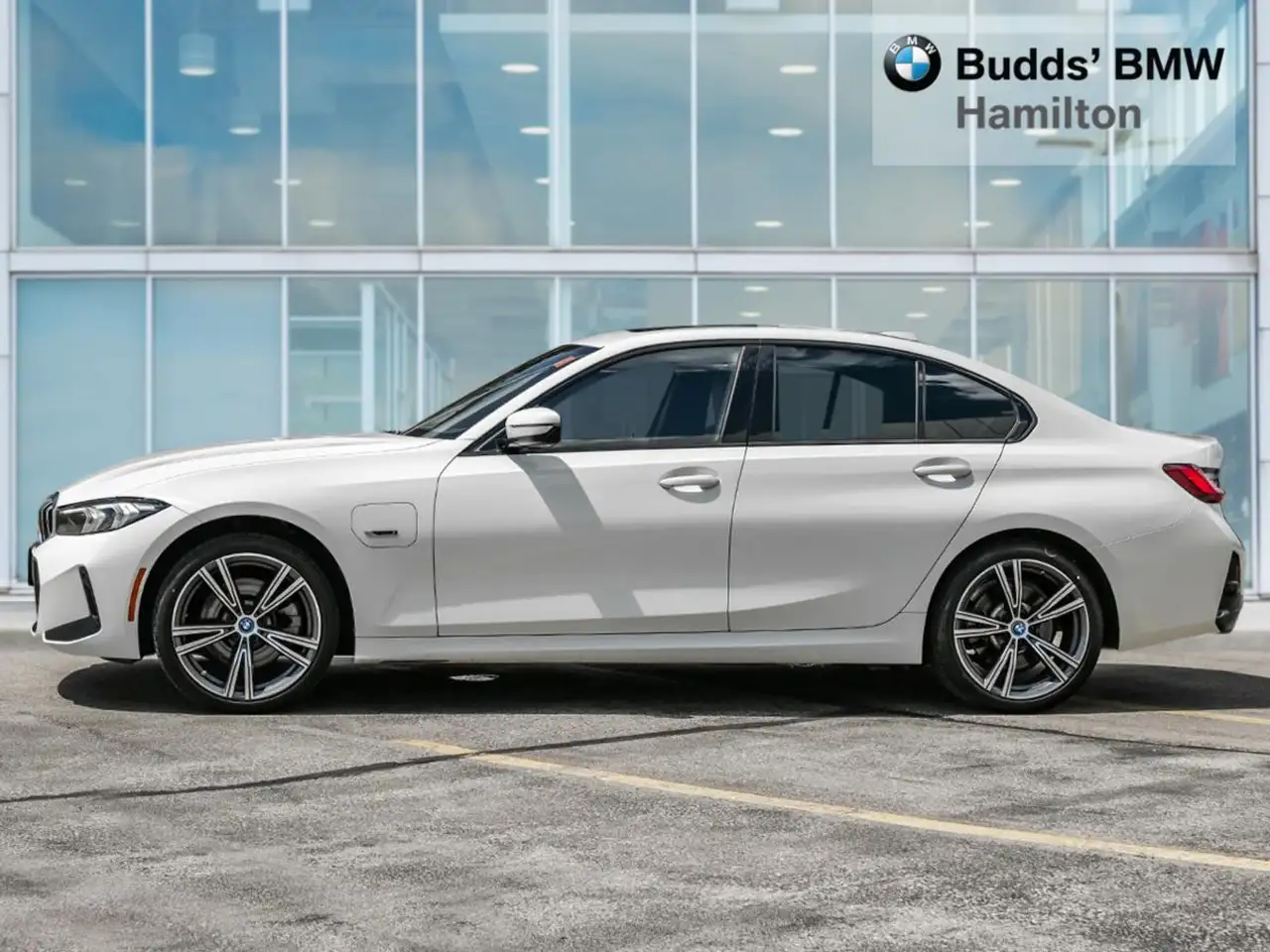 BMW 3 Series - Image 3