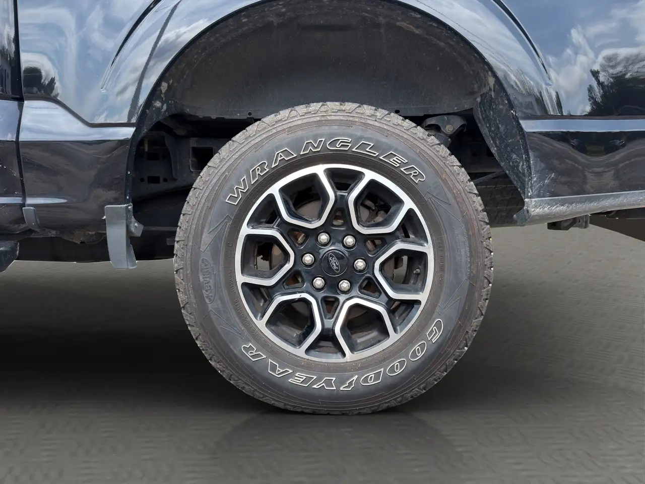 Ford F-150 - Image 22