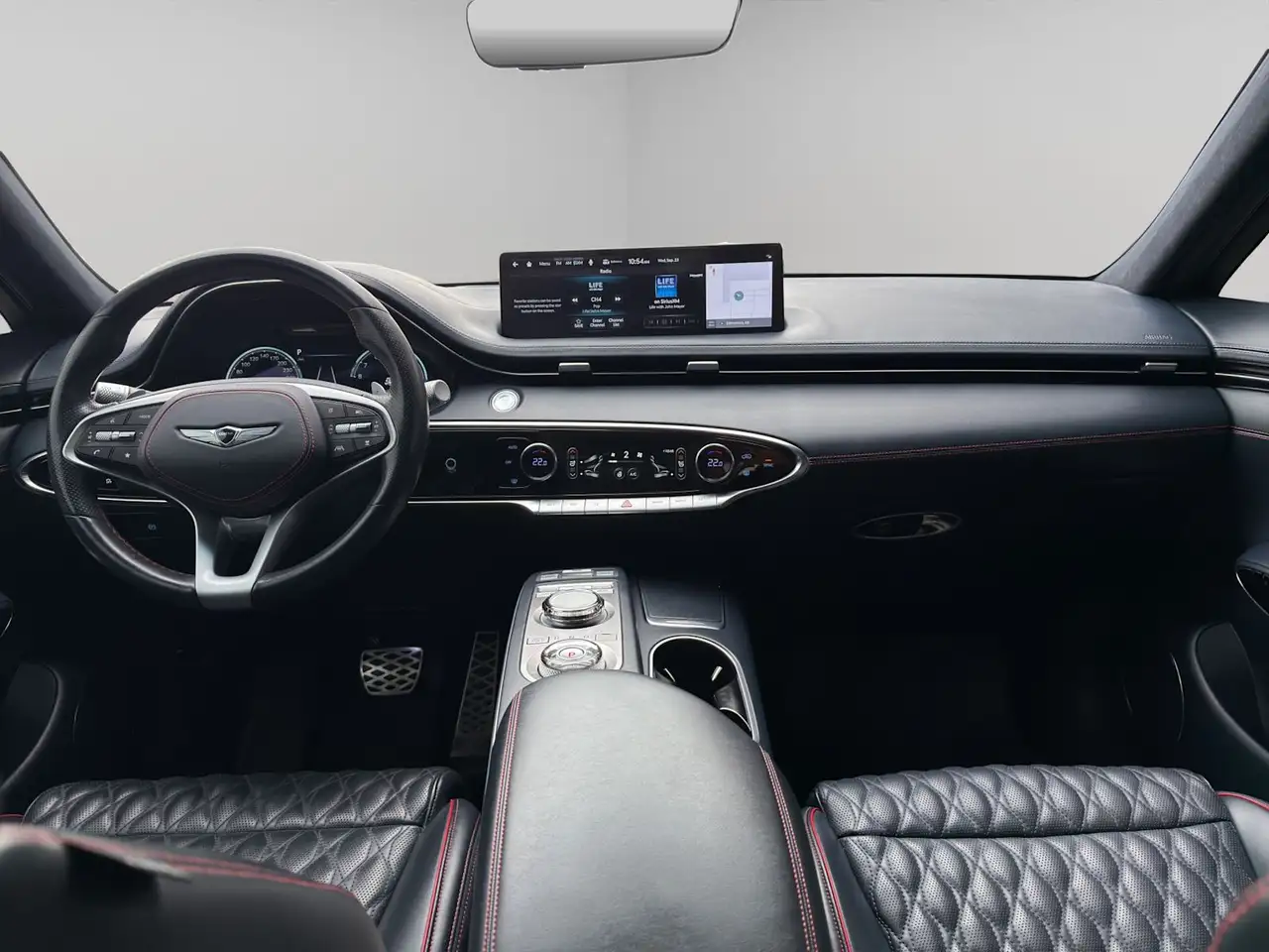 Genesis GV70 - Image 19
