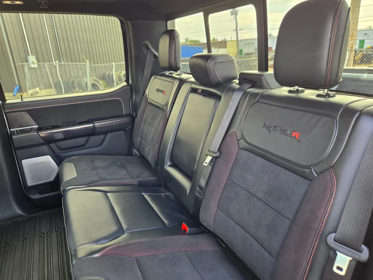 Ford F-150 - Image 45