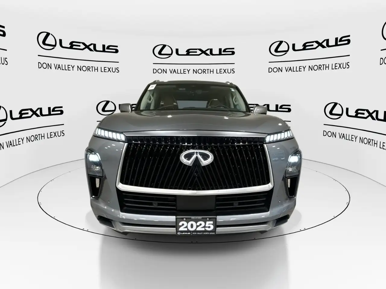 Infiniti QX80 - Image 3