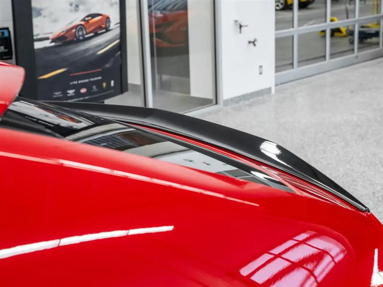 Lamborghini Urus - Image 50