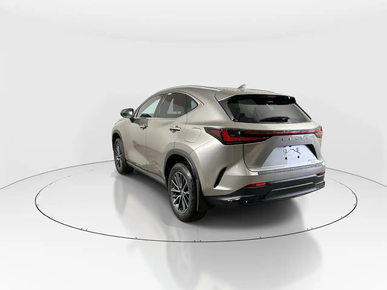 Lexus NX - Image 5