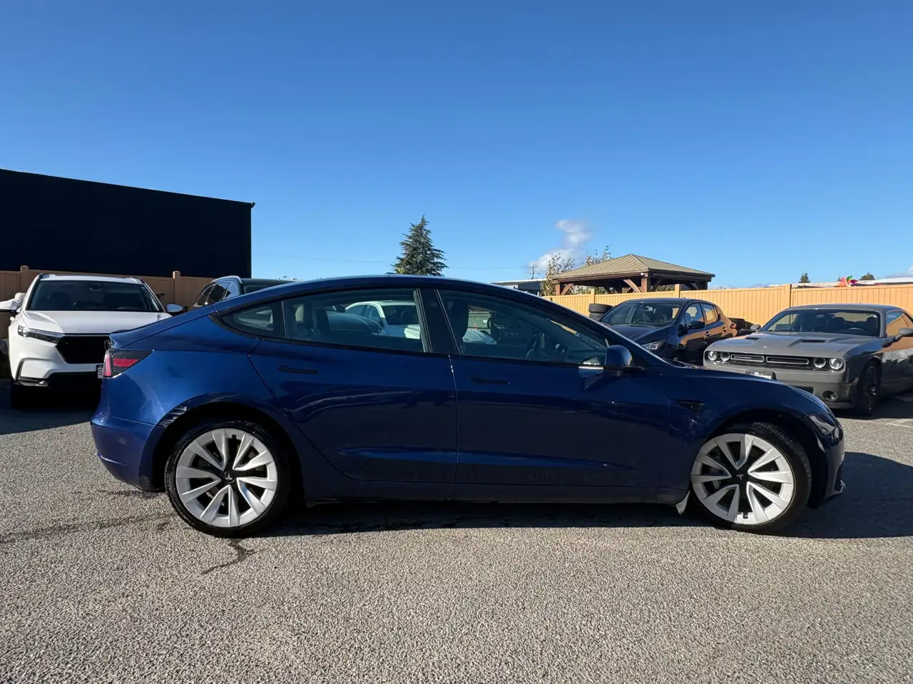 Tesla Model 3 - Image 7