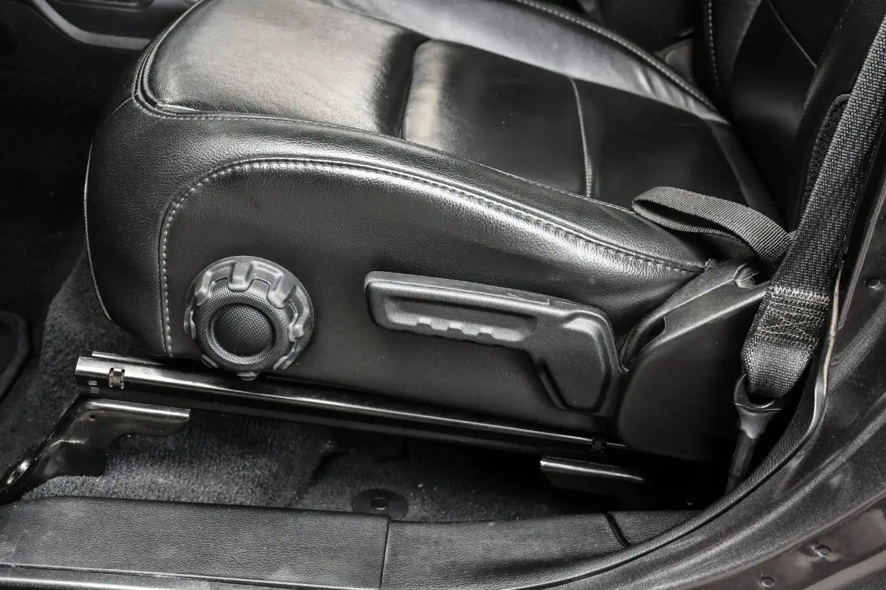 Jeep Wrangler - Image 10
