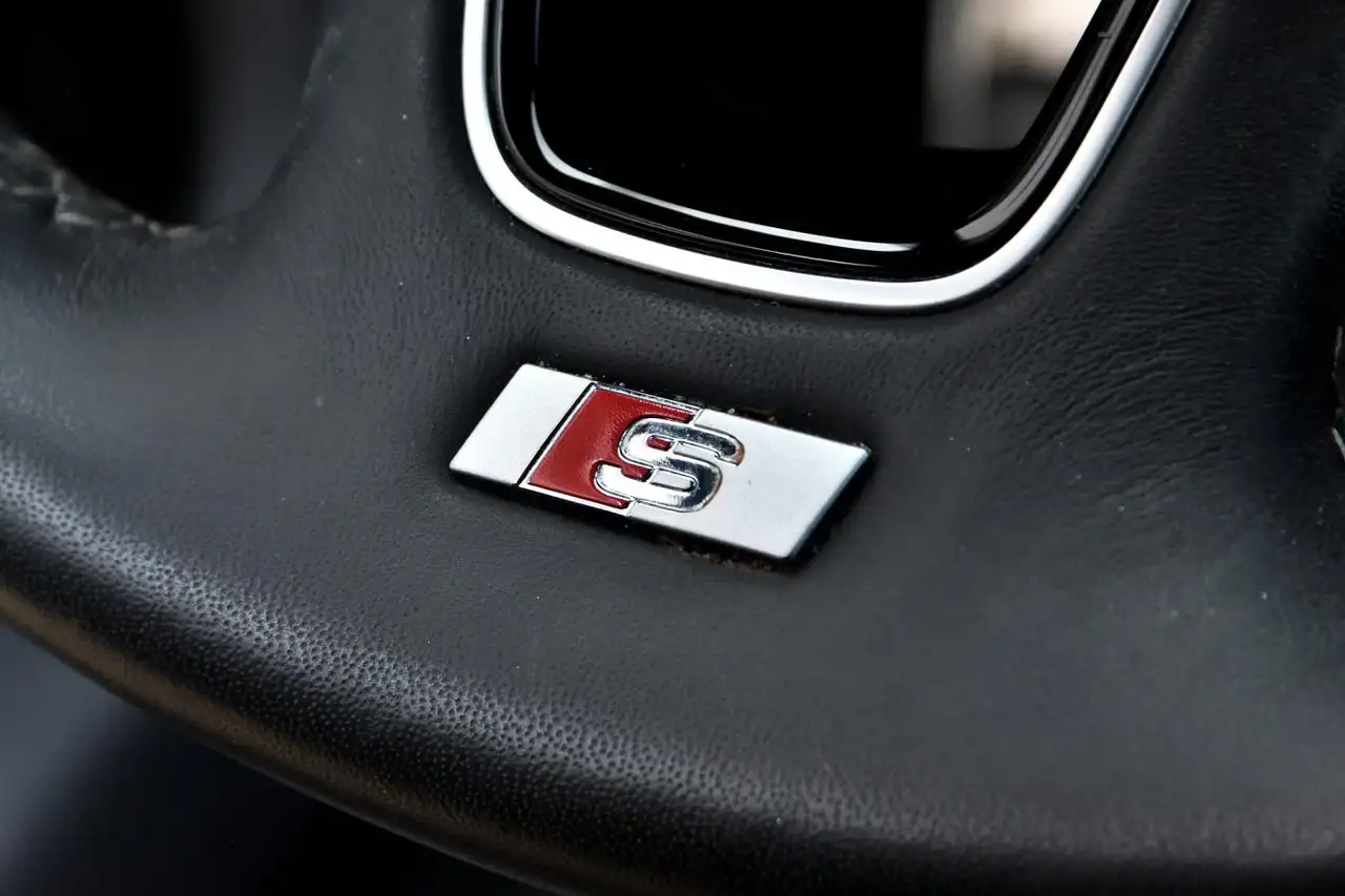 Audi A4 - Image 26