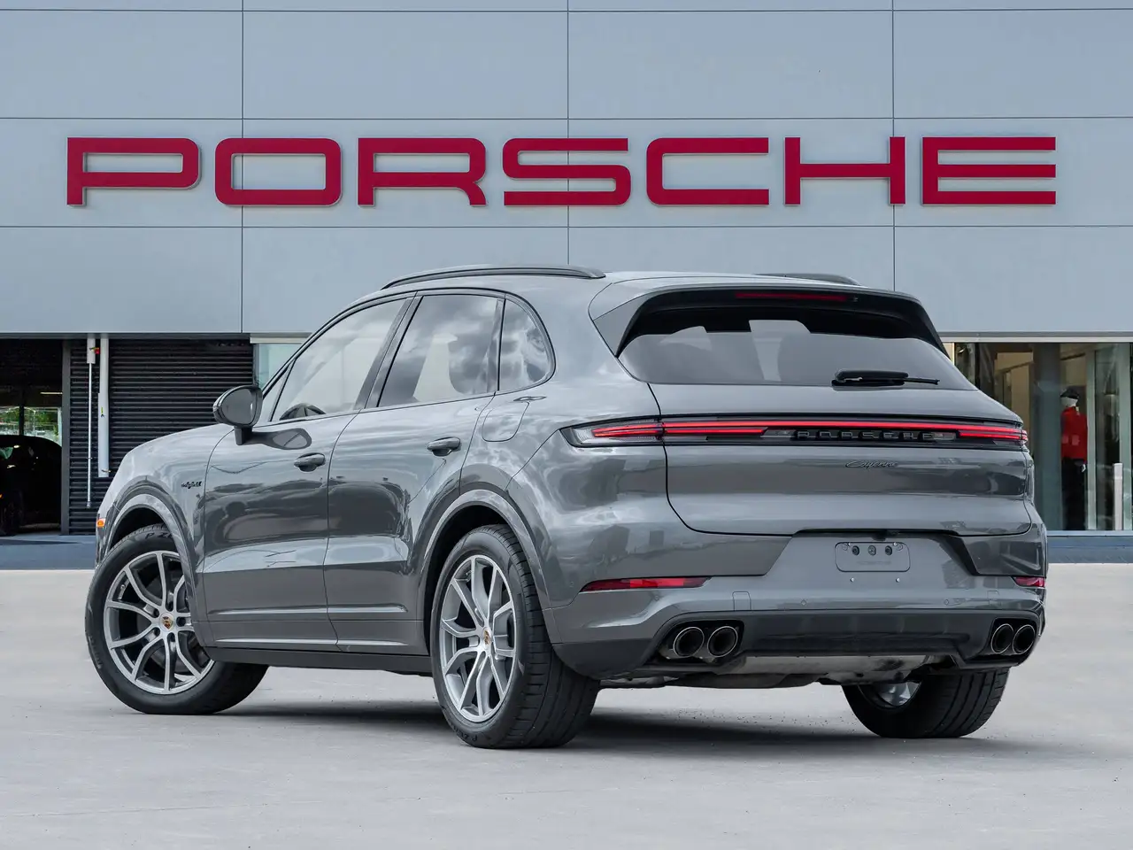 Porsche Cayenne - Image 3