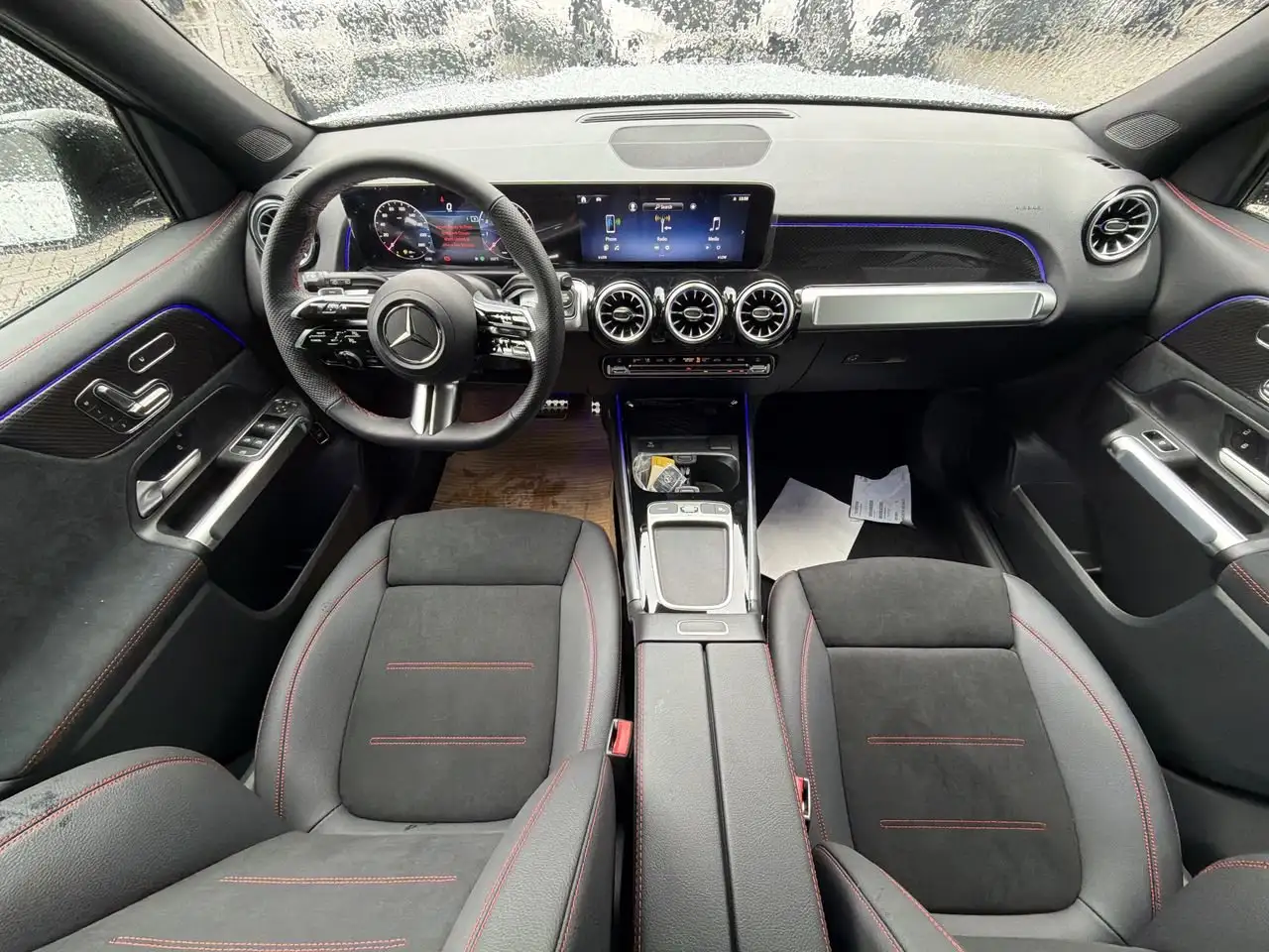 Mercedes-Benz GLB - Image 23