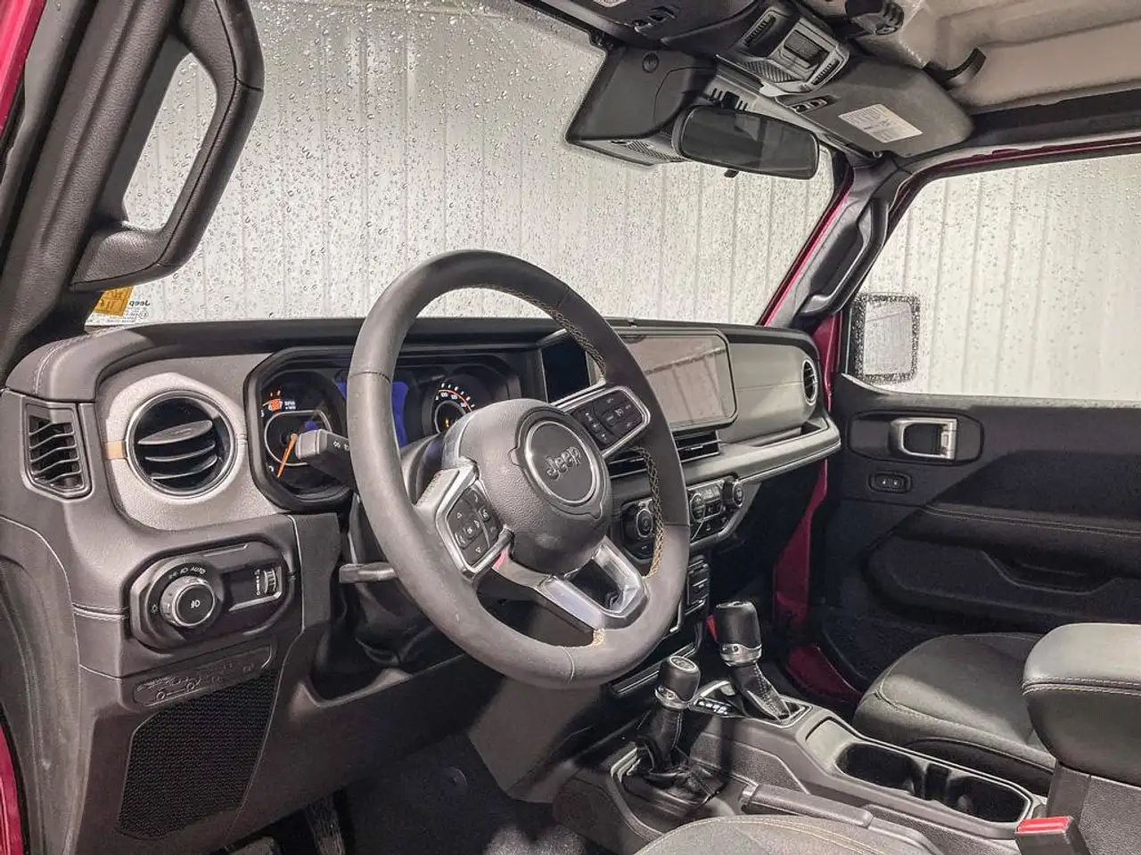 Jeep Wrangler - Image 13