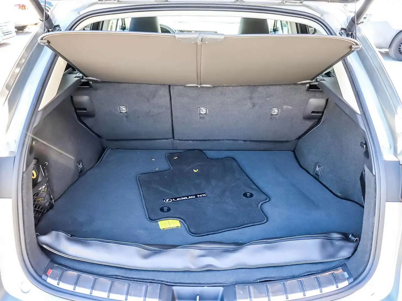Lexus NX - Image 18