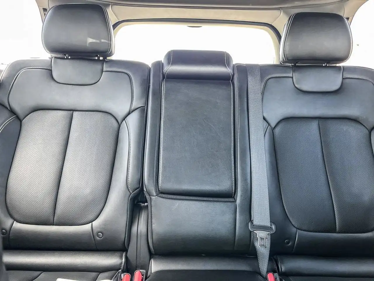 Jeep Grand Cherokee - Image 13