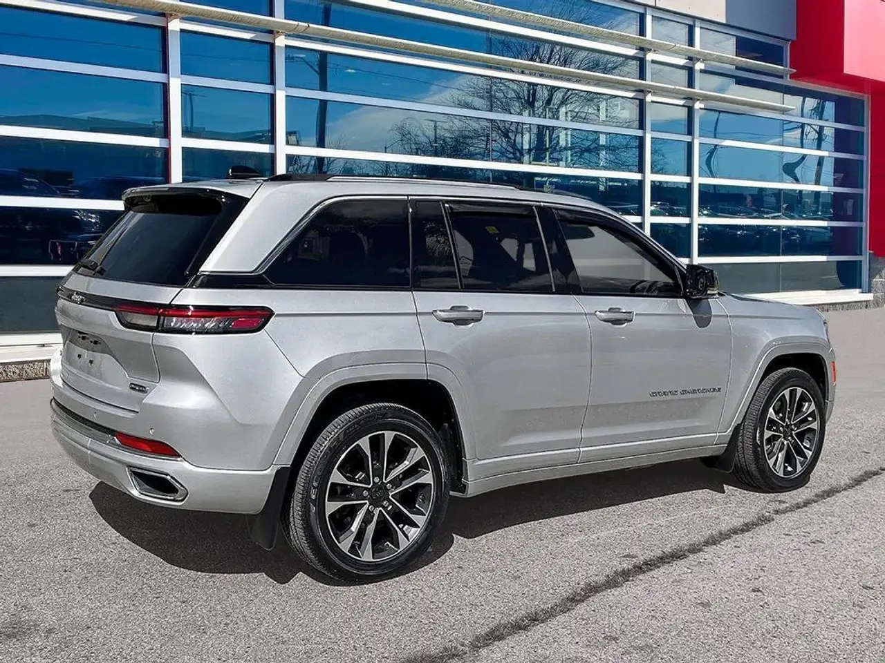 Jeep Grand Cherokee - Image 5